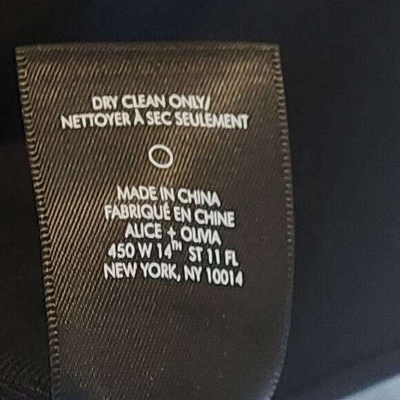 Alice & Olivia Annalee mock neck Medium Preppy polished Quiet Luxury minimalist - Picture 10 of 10